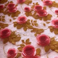 1㍍長　立体視感金葉お花柄の綿シーチングプリント生地ハギレ布