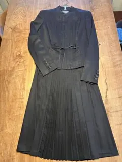 theory luxeスカートスーツ