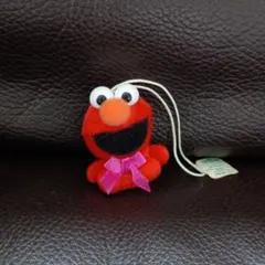 セサミストリート　エルモ　ミニ　ぬいぐるみ　マスコット　オムロンエンタテイメント