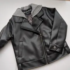 レザー調ライダースジャケット フード付き　110センチ