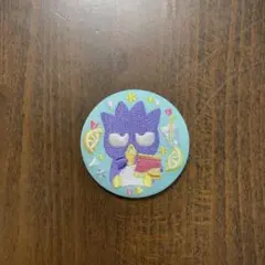 サンリオキャラクターズ　刺繍缶バッジつきビスケット2 バットばつ丸