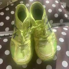 スニーカー(asics)