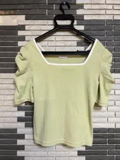 ⭐️レディース、トップス、Ｔシャツ⭐️ほぼ未使用⭐️INGNI⭐️Mサイズ⭐️