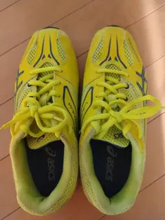 ASICS レイザービーム イエロースニーカー23.5cm