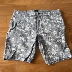 J.Crew 花柄ショートパンツ ウエスト32のサムネイル