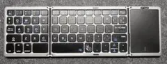 【外箱付】ワイヤレスキーボード Bluetooth タッチパッド　折りたたみ式