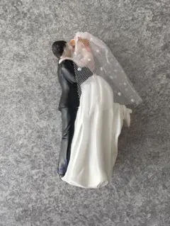 ウェディングケーキトッパー