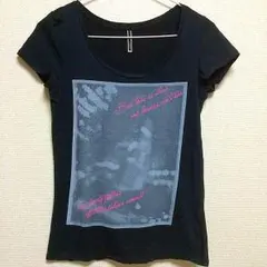 【美品】Vigny 黒ロゴ Ｔシャツのサムネイル