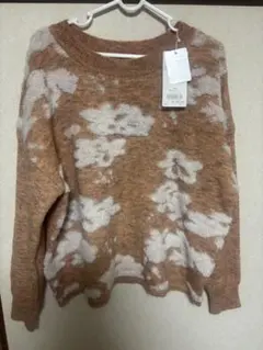 FURRY 新品タグ付き花柄ニットのサムネイル
