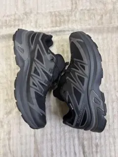 SALOMON スニーカー