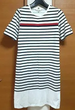 1度着用のみ　トミーヒルフィガー　ボーダー　コットンワンピース