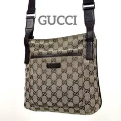 グッチ　ショルダーバッグ　GGキャンバス　サコッシュ　ロゴプレート　総柄　レザー