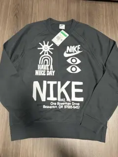 新品未使用タグ付き　NIKE スウェット　トレーナー　XLのサムネイル