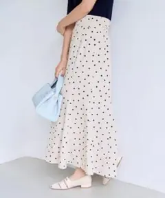 未使用品　VISリネンライク　マーメイドスカート 接触冷感　ドット　スカートのサムネイル