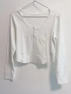 GU ジーユー コットンブレンドリブクロップドヘンリーT 白