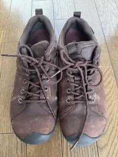 KEEN Low WP キーン ロー ウォータープルーフ ブラウン