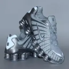 NIKE W SHOX TL PURE PLATINUM/CHROME 24cm