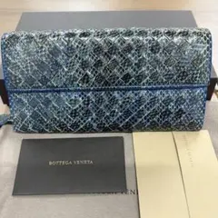 新品同様‼️ 希少　ボッテガヴェネタ　財布　長財布　パイソン　イントレチャート