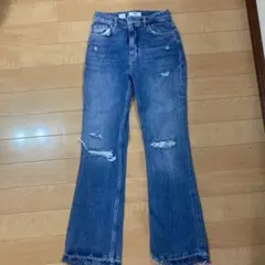 Bershkaフレアパンツ