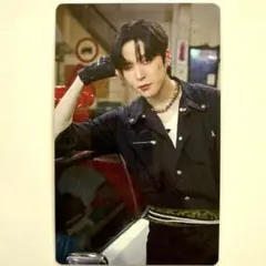 ATEEZ ユノ OUTLAWユニバ特典トレカ