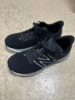 New Balance 880 ブラックスニーカー