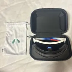 100% S2TotalEnergiesワンハンドレッドサングラスのサムネイル