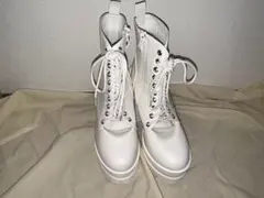 ホワイト ハイヒールブーツ プラットフォーム