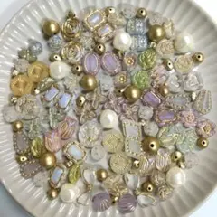 パステルカラー☆アンティークビーズ☆マットゴールドビーズMIX