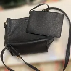 Calvin Klein ブラック ショルダーバッグ　インナーポーチ付き