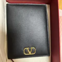 2026年最新】VALENTINO パスポートケース・カバーの人気アイテム