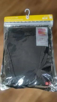ユニクロ　ヒートテック　 VネックT　 九分袖　黒 　Mサイズ