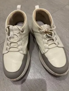 アシックス　ペダラ　ウォーキングシューズ　ホワイト