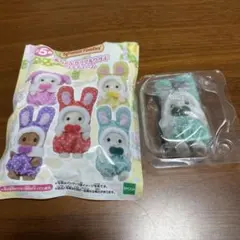 シルバニアファミリー くじ　赤ちゃんカラフルウサギコスチューム　わたウサギ