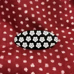 MARY QUANT ヘアクリップ ブラックのサムネイル