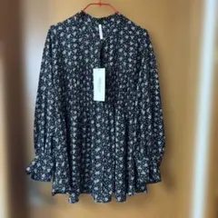 Vanilla studioシャーリングブラウス