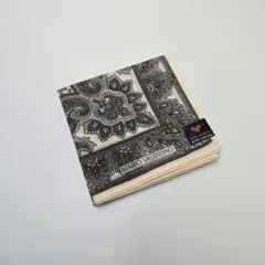 未使用☆MARIO VALENTINO ハンカチ 綿 白地 グレー ペイズリー