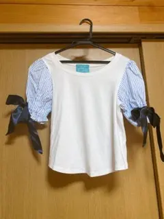 ストライプパフスリーブリボンTシャツのサムネイル