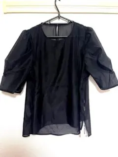 新品未使用　JUNOAH ブラック シースルー 五分袖