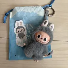 ラブブ LABUBU PIN FOR LOVE イニシャルアルファベット W