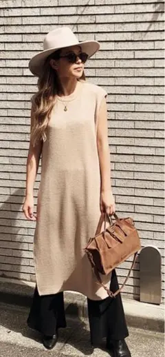 新品未使用slit long pulloverのサムネイル