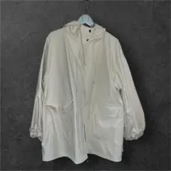 フード付きフェイクレザー白色ホワイトジャンパージャケット