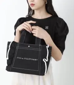 JILL by JILLSTUART フリル付きトートバッグ小 ブラック