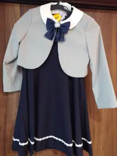 ジャケット付きネイビーAラインドレス