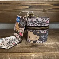 （新品未使用）スカーフ付きチャームポーチ　ハローキティ　小物入れ　ヒョウ柄
