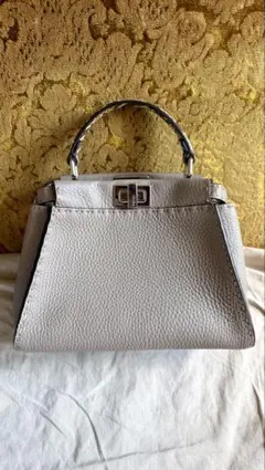 FENDI ピーカブー アイシーユー プチ セレリア ホワイト 2WAY - メルカリ