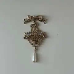 リボン花かごブローチ　ビンテージ