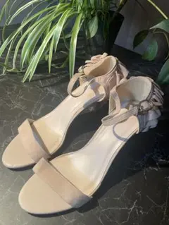 【新品未使用】GU ジーユー　 Lサイズ　アンクルストラップサンダル　フリル