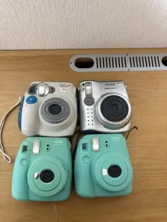 動作未確認・ジャンク】富士フイルム チェキ 4台まとめ売り - メルカリ