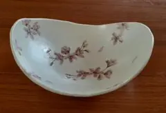桜の花の舟形陶器皿　丹澤裕子作