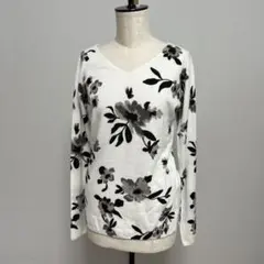 AZUL フラワープリント Vネック 長袖ニット